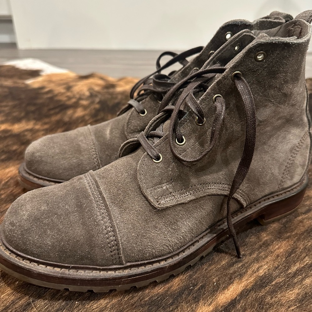 Allen Edmonds Brown Suede Boots